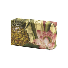 Indlæs billede til gallerivisning KEW GARDENS Pineapple & Pink Lotus Soap 240 g