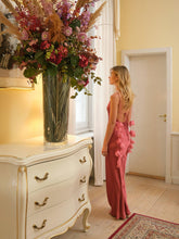 Indlæs billede til gallerivisning NEO NOIR Colly Heavy Sateen Dress Cherry Pink
