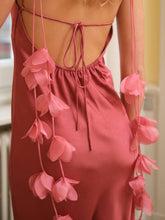 Indlæs billede til gallerivisning NEO NOIR Colly Heavy Sateen Dress Cherry Pink
