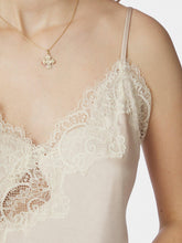 Indlæs billede til gallerivisning NEO NOIR Viole Lace Top Champagne
