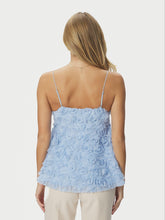 Indlæs billede til gallerivisning NEO NOIR Kenli Flower Top Light Blue
