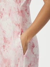 Indlæs billede til gallerivisning NEO NOIR Illana Floral Fushion Dress Rose
