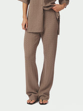 Indlæs billede til gallerivisning NEO NOIR Rizzy Fine Crochet Taupe
