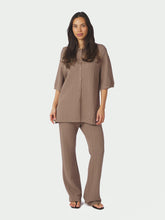 Indlæs billede til gallerivisning NEO NOIR Rizzy Fine Crochet Taupe

