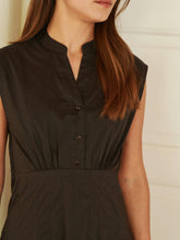 Indlæs billede til gallerivisning NEO NOIR Irena Poplin Dress Chocolate

