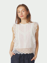 Indlæs billede til gallerivisning NEO NOIR Samia Lace Top Hvid
