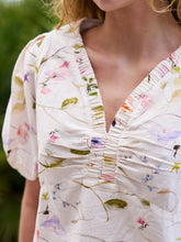 Indlæs billede til gallerivisning NEO NOIR Irina Flower Blouse Off White
