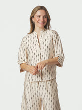 Indlæs billede til gallerivisning NEO NOIR Camile Print Blouse Creme
