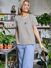 Indlæs billede til gallerivisning BLACK COLOUR Bcmaylee SS Tee Off White
