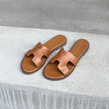 Indlæs billede til gallerivisning COPENHAGEN SHOES All For Love Cognac
