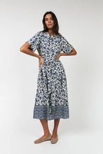 Indlæs billede til gallerivisning LOLLYS LAUNDRY Myra Midi Dress SS Blue
