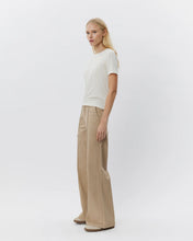 Indlæs billede til gallerivisning SOFIE SCHNOOR Izza Trousers Dark Sand
