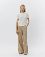 Indlæs billede til gallerivisning SOFIE SCHNOOR Izza Trousers Dark Sand
