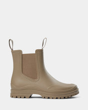 Indlæs billede til gallerivisning SOFIE SCHNOOR Jodie Rubber Boot Dark Sand
