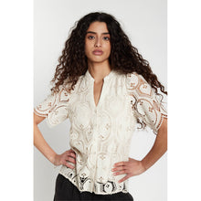 Indlæs billede til gallerivisning BRUUN BAZAAR Ravenea Eresa Shirt Vanilla Ice
