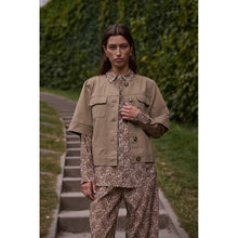 Indlæs billede til gallerivisning HEARTMADE Bekin Jacket Truffel Taupe
