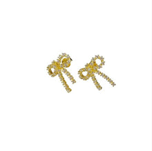 Indlæs billede til gallerivisning PICO COPENHAGEN Arco Mini Crystal Studs

