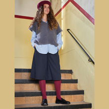 Indlæs billede til gallerivisning BLACK COLOUR Bccapone Pleated Long Shorts Navy
