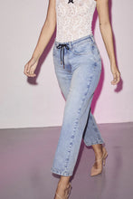 Indlæs billede til gallerivisning HAUTE L'AMITIE Lami Crop String Tie Bleached Denim
