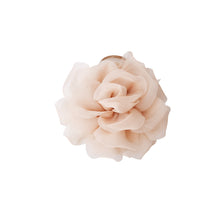 Indlæs billede til gallerivisning BLACK COLOUR Bcglassy Flower Hair Claw Beige
