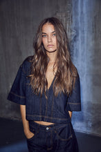 Indlæs billede til gallerivisning HAUTE L'AMITIE Drew Denim Top Unwashed Denim
