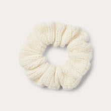 Indlæs billede til gallerivisning O'TAY Medium Scrunchie Off White
