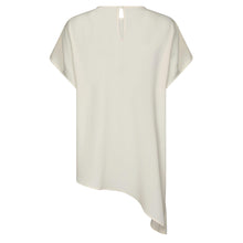 Indlæs billede til gallerivisning NEO NOIR Nerita Asymmetric Blouse Off White
