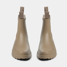 Indlæs billede til gallerivisning SOFIE SCHNOOR Jodie Rubber Boot Dark Sand
