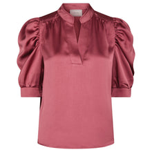 Indlæs billede til gallerivisning NEO NOIR Roella Heavy Sateen Blouse Cherry Pink

